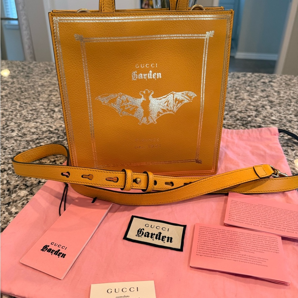 GUCCI Garden Collab Yellow Leather Tote with Crossbody